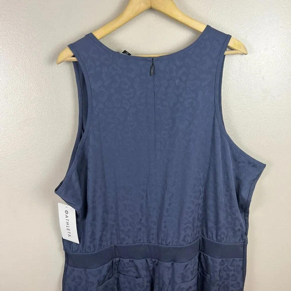 Athleta Brooklyn Textured Jumpsuit Size 24 Medieval Violet Leopard Athleisure - Picture 13 of 15